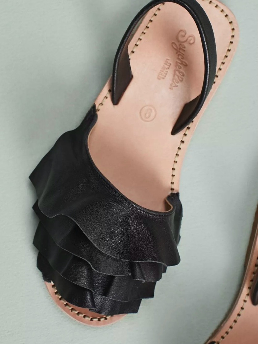 Seychelles Peace Of Mind Ruffle Sandals Black 10. - Picture 2 of 7